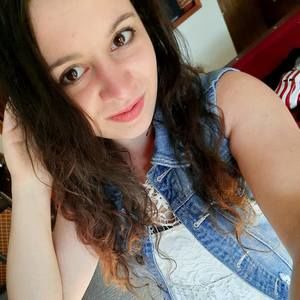 Meet your Posher, Joelle